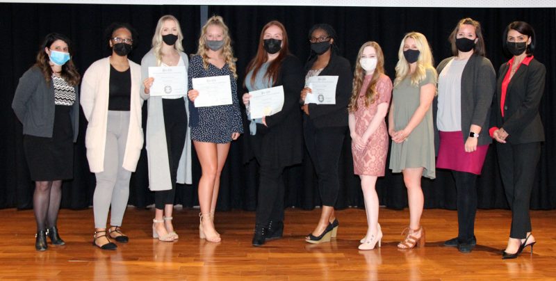 Six Join Psi Chi Honor Society at Wheeling University